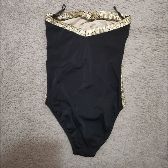 Roxanne Bra. - Picture 2 of 5